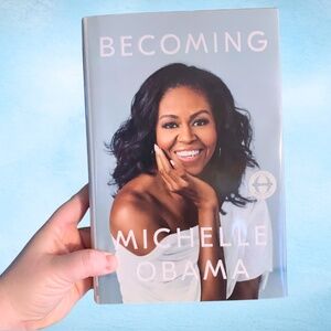 NEW Becoming by Michelle Obama BOOK